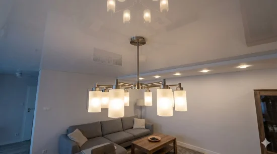 Як вибрати люстру для натяжної стелі: поради та рекомендації