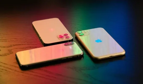 Докладне порівняння iPhone 12 та iPhone 11