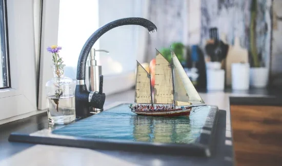 Силумінові й латунні змішувачі: який матеріал вибрати