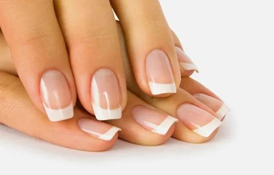 Голлівудський шик: як зробити французький манікюр у домашніх умовах